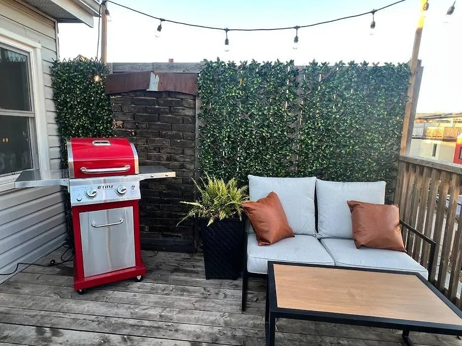 3 Bedroom With Patio Toronto