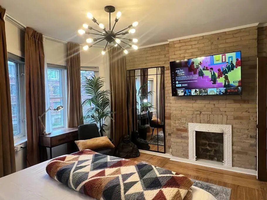 3 Bedroom With Patio contacts